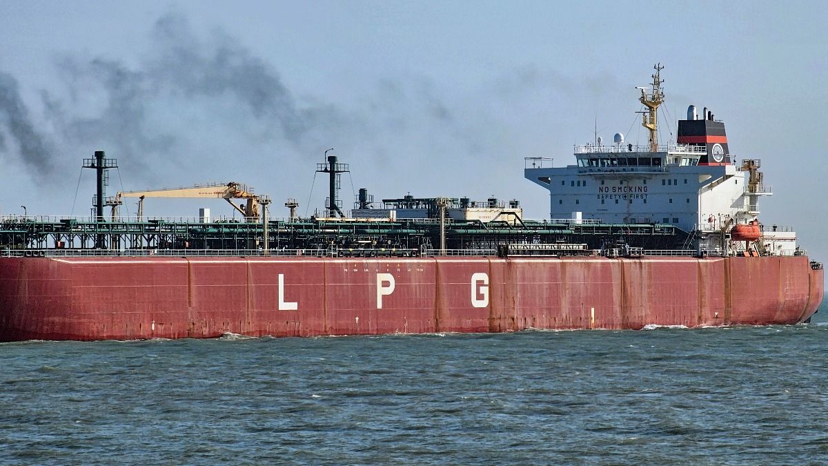 যুদ্ধের মাঝে ৫ দেশকে পথ দেওয়ার ভাবনা ইরানের, তালিকায় কারা?