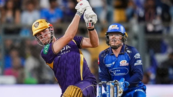 ব্যাটিং করলেও বল করতে দেখা গেল না গ্রিনকে (PTI)