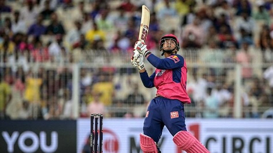 ইংল্যান্ড সফরে সচিনের রেকর্ড ভাঙবেন সূর্যবংশী? অশ্বিন, ভন বলছেন... ইংল্যান্ড সফরে সচিনের রেকর্ড ভাঙবেন সূর্যবংশী? অশ্বিন, ভন বলছেন...