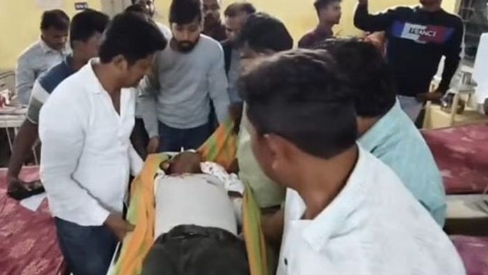 চাঁচলে তৃণমূলের মারে রক্তাক্ত কংগ্রেস নেতা, এলাকায় উত্তেজনা