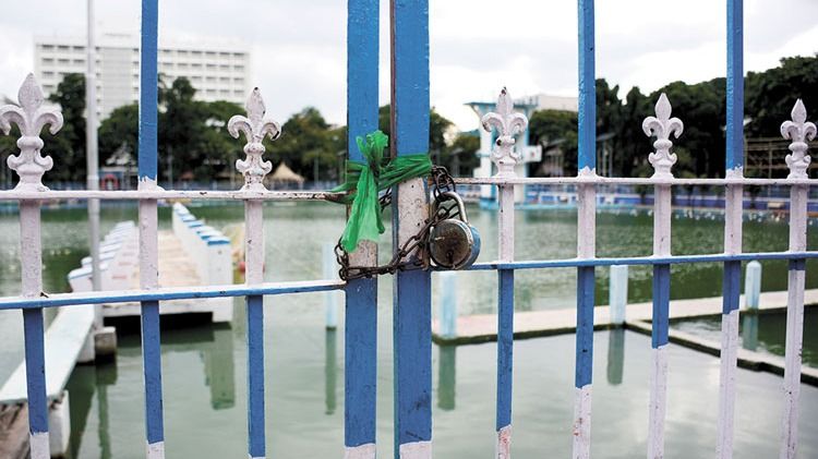 ইরান যুদ্ধের জেরে বন্ধ হওয়ার মুখে কলকাতার স্যুইমিং পুলগুলি, কেন?