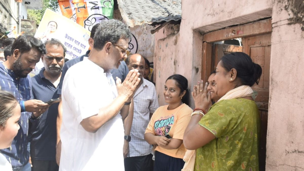 শুভেন্দুর মনোনয়নে যখন ধুমধাম, ফিরহাদ কিন্তু থামেননি, ভোর থেকেই...