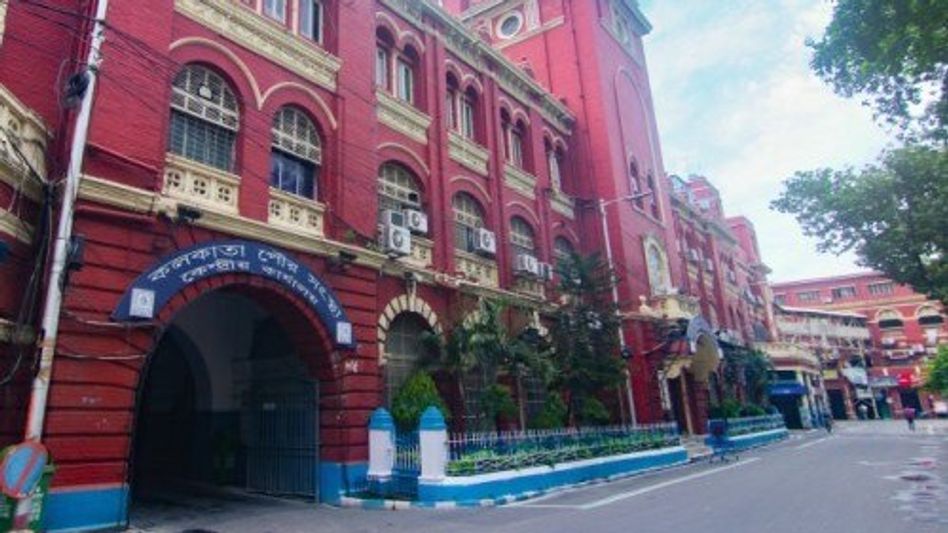 স্বাধীনতার পর প্রথমবার কলকাতা পুরসভার 'দখল' নিল নির্বাচন কমিশন, বিতর্ক স্বাধীনতার পর প্রথমবার কলকাতা পুরসভার 'দখল' নিল নির্বাচন কমিশন, বিতর্ক