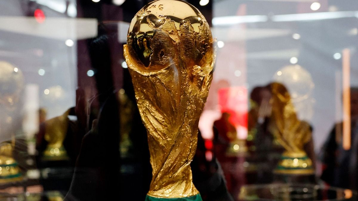 ঘরে বসে FIFA World Cup কোথায় দেখবেন? টিকিটের দাম, ফরম্যাট কী? রইল সব প্রশ্নের উত্তর 