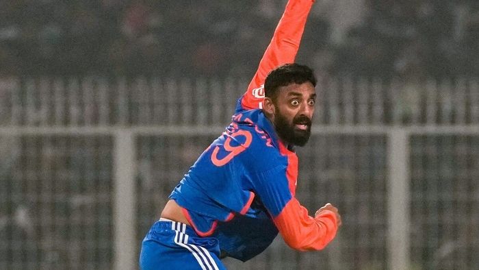 বরুণ চক্রবর্তীর মিস্ট্রি প্রশ্নের মুখে