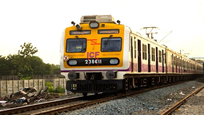 হাওড়ায় ১৪টি লাইনে শুরু রেলের কাজ