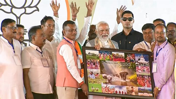 কোচবিহারে মোদী