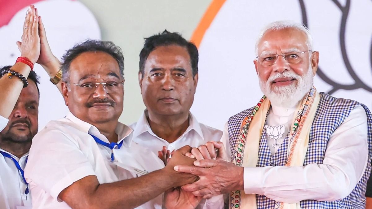 শমীক ভট্টাচার্য ও নরেন্দ্র মোদী।-ফাইল ছবি