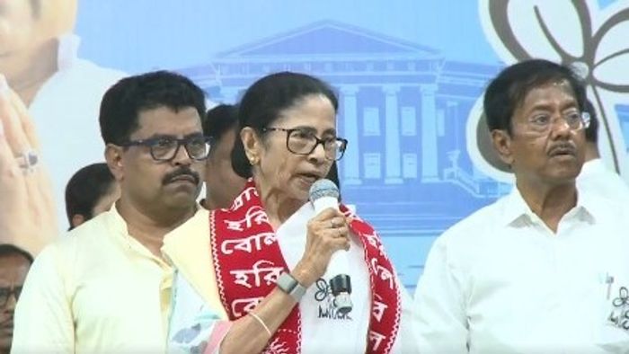 হাবড়ায় জ্যোতিপ্রিয়কে বড় সার্টিফিকেট মমতার