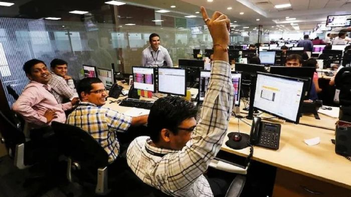 শেয়ারবাজারের লম্বা লাফ