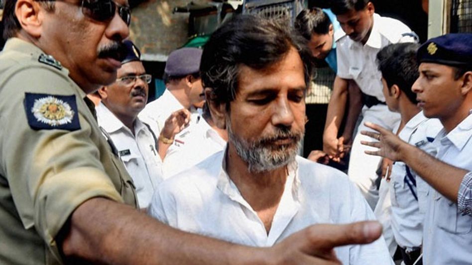 সারদা কেলেঙ্কারিতে ১২ বছর জেল খাটলেও শুরু হয়নি বিচার, পুলিশ ও সিবিআইকে তীব্র ভর্ৎসনা হাইকোর্টের সারদা কেলেঙ্কারিতে ১২ বছর জেল খাটলেও শুরু হয়নি বিচার, পুলিশ ও সিবিআইকে তীব্র ভর্ৎসনা হাইকোর্টের