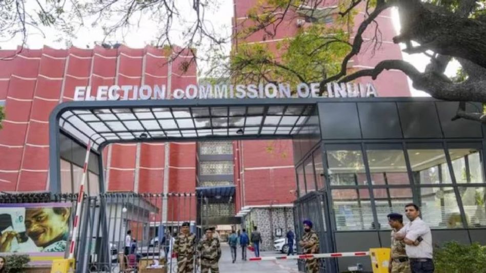 পশ্চিমবঙ্গ নির্বাচন ২০২৬ ঘিরে উত্তপ্ত রাজনীতি ও অশান্তির আশঙ্কায় কমিশনের কড়া বার্তা পশ্চিমবঙ্গ নির্বাচন ২০২৬ ঘিরে উত্তপ্ত রাজনীতি ও অশান্তির আশঙ্কায় কমিশনের কড়া বার্তা