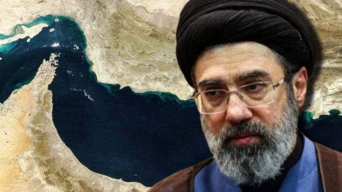 ফের হরমুজ প্রণালী বন্ধ করে দিল ইরান