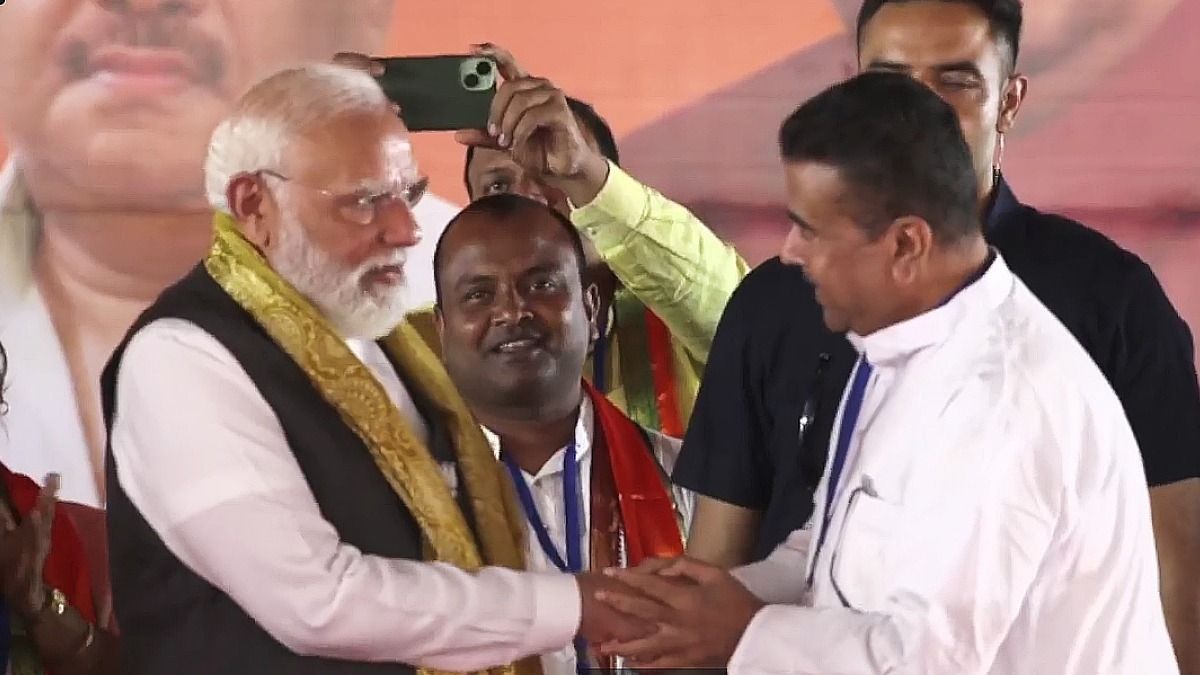 শুভেন্দু অধিকারীর সঙ্গে নরেন্দ্র মোদী 