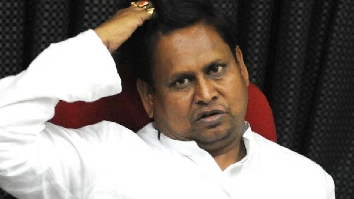 সব অভিযোগ উড়িয়ে দিলেন হুমায়ুন