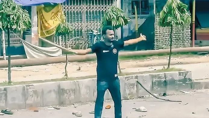 আবু সাঈদ (সেই ভাইরাল ছবি)