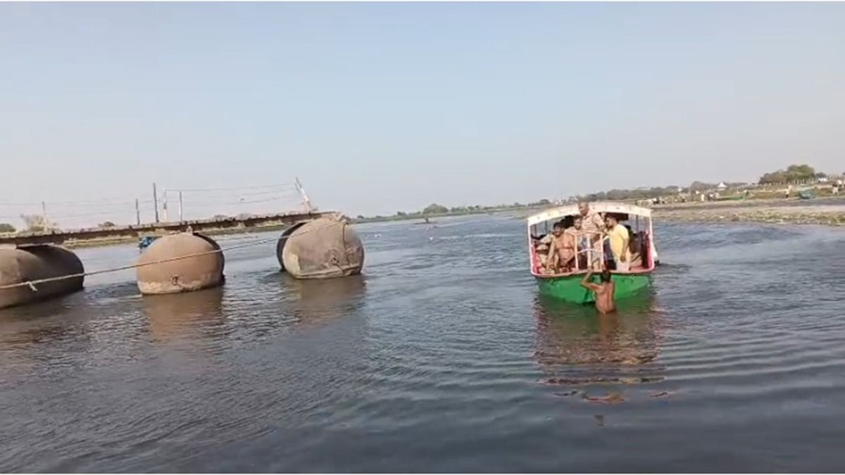 বৃন্দাবনে ভয়াবহ নৌকাডুবি, যমুনায় ডুবে মৃত্যু ৬ পুণ্যার্থীর, নিখোঁজ ১০ 