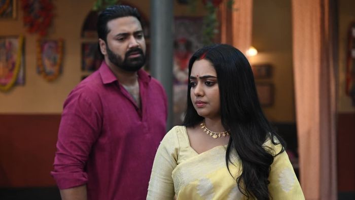 'আমাদের দাদামণি' সিরিয়ালের দৃশ্য