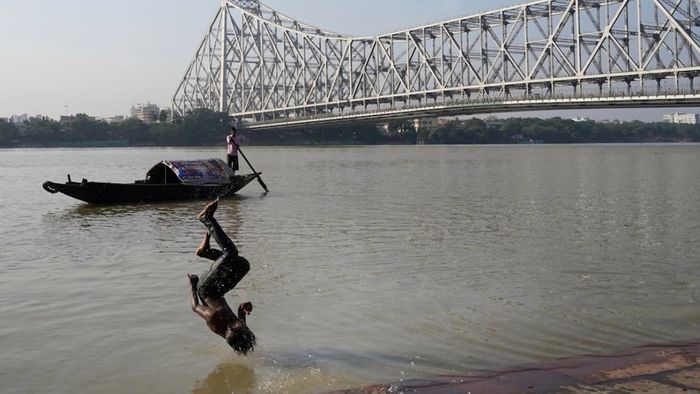 ব্যাপক গরমে দক্ষিণবঙ্গে 'হলুদ সতর্কতা'