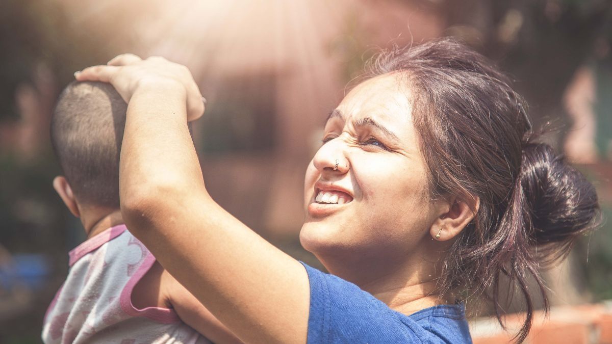 ৭ জেলায় ঝড়-বৃষ্টির পূর্বাভাস, অসহ্য গরম ও লু পরিস্থিতি কি কমবে? হাওয়া অফিসের আপডেট