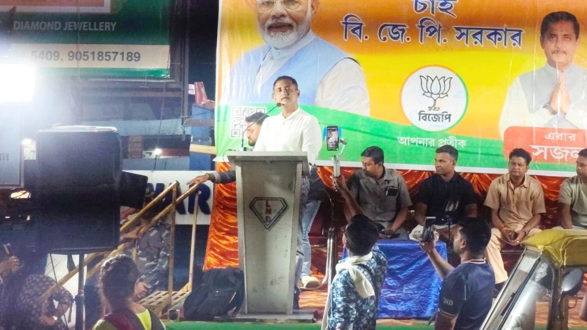 বেলঘরিয়ায় সভায় সজল ঘোষ।-নিজস্ব ছবি