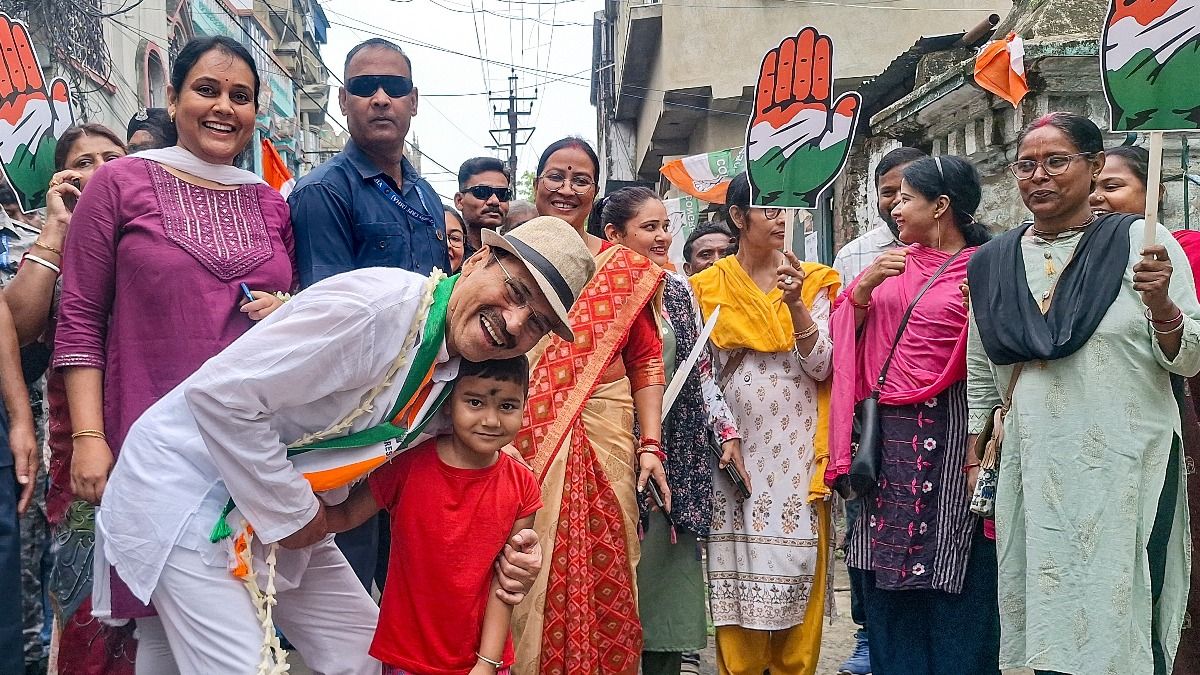 ভোটপ্রচারে অধীর 