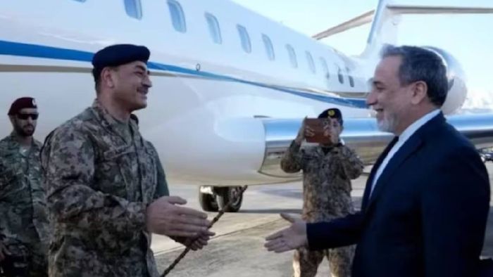 তেহরানে অসিম মুনির