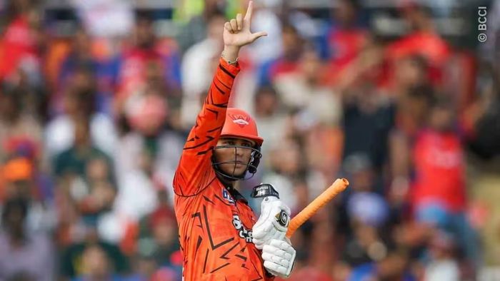 ১৫ বলে হাফ সে়ঞ্চুরি অভিষেক শর্মা