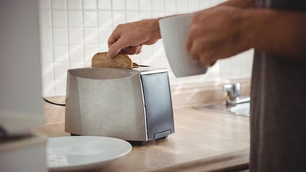 পাউরুটি সেঁকা শুধু নয়, টোস্টারকে আরও ৫ ভাবে ব্যবহার করা যায়, অনেকে জানেই না