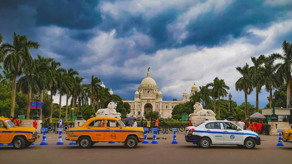 তীব্র দাবদাহের মাঝেই স্বস্তির বার্তা, সোমবার ভিজতে পারে দক্ষিণবঙ্গের এই জেলাগুলো! তীব্র দাবদাহের মাঝেই স্বস্তির বার্তা, সোমবার ভিজতে পারে দক্ষিণবঙ্গের এই জেলাগুলো!