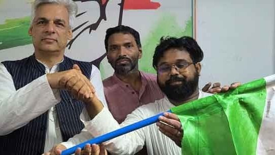 'আমাকে ভোট দেবেন না' বলেছিলেন, এবার কংগ্রেসে যোগ হুমায়ুনের দলের প্রার্থীর