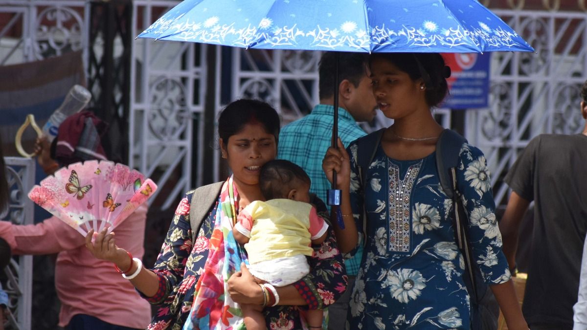 পশ্চিমী উষ্ণ হাওয়ার দাপটে গরম আরও বাড়ছে, ৫ জেলায় তাপপ্রবাহের সতর্কতা