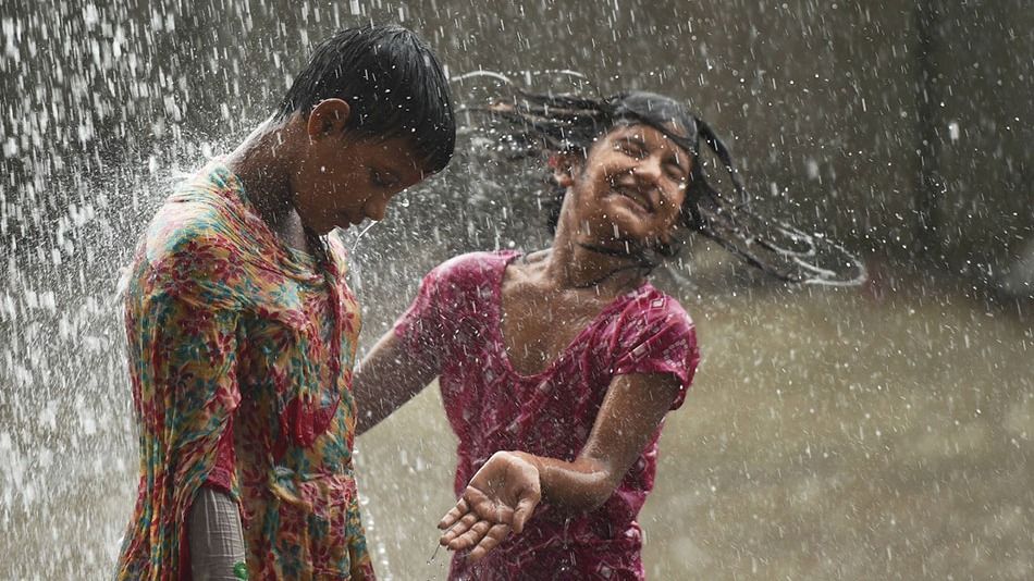ঝড়বৃষ্টিতে স্বস্তি মিলবে দক্ষিণবঙ্গের এই ৫ জেলায়, সপ্তাহজুড়ে কেমন আবহাওয়া? জানুন