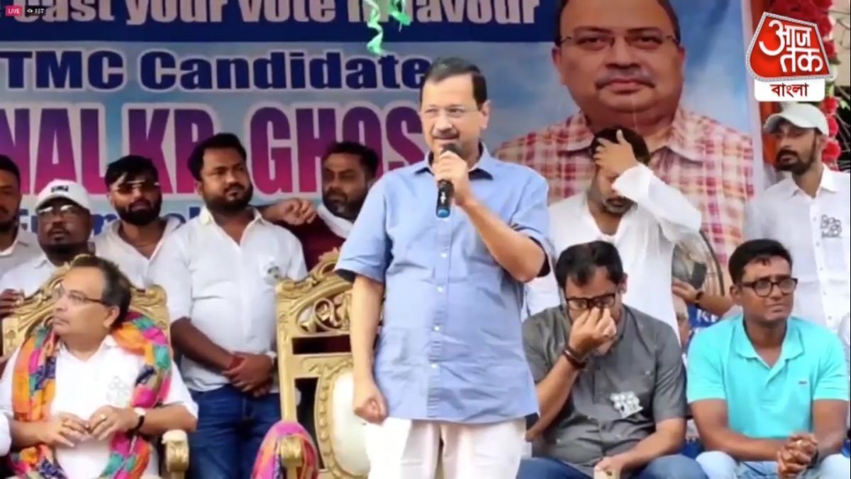 'এত কেন্দ্রীয় বাহিনী, বাংলায় কি জঙ্গিরা থাকে?' বেলেঘাটায় TMC-র হয়ে প্রচার কেজরিওয়ালের