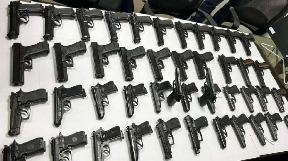 ভোটের আগে কমিশনের সার্জিক্যাল স্ট্রাইক, উদ্ধার বিপুল নগদ ও ৫০০ কোটি টাকার মদ-মাদক! ভোটের আগে কমিশনের সার্জিক্যাল স্ট্রাইক, উদ্ধার বিপুল নগদ ও ৫০০ কোটি টাকার মদ-মাদক!