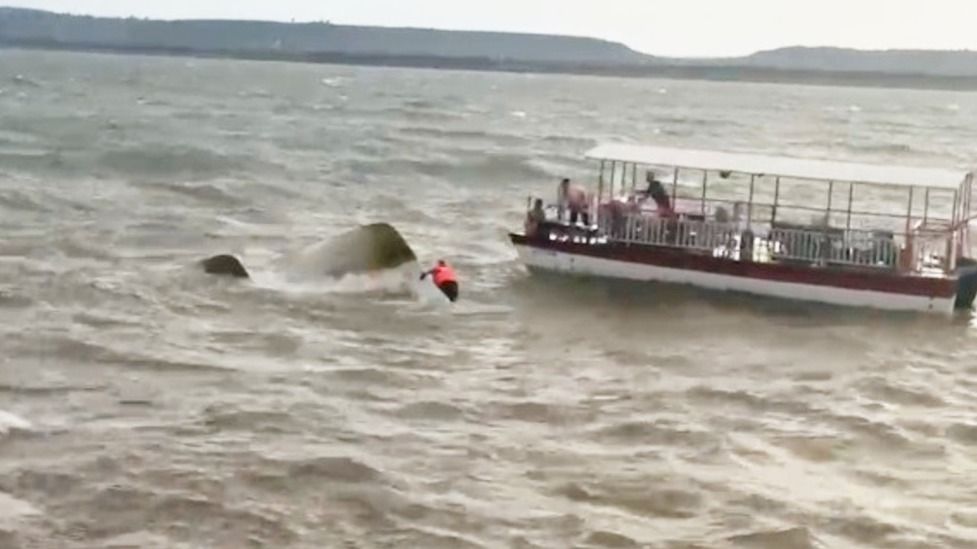জব্বলপুরের ড্যামে ৩০ পর্যটক নিয়ে ডুবল জাহাজ, মৃত ৪; নিখোঁজ বহু