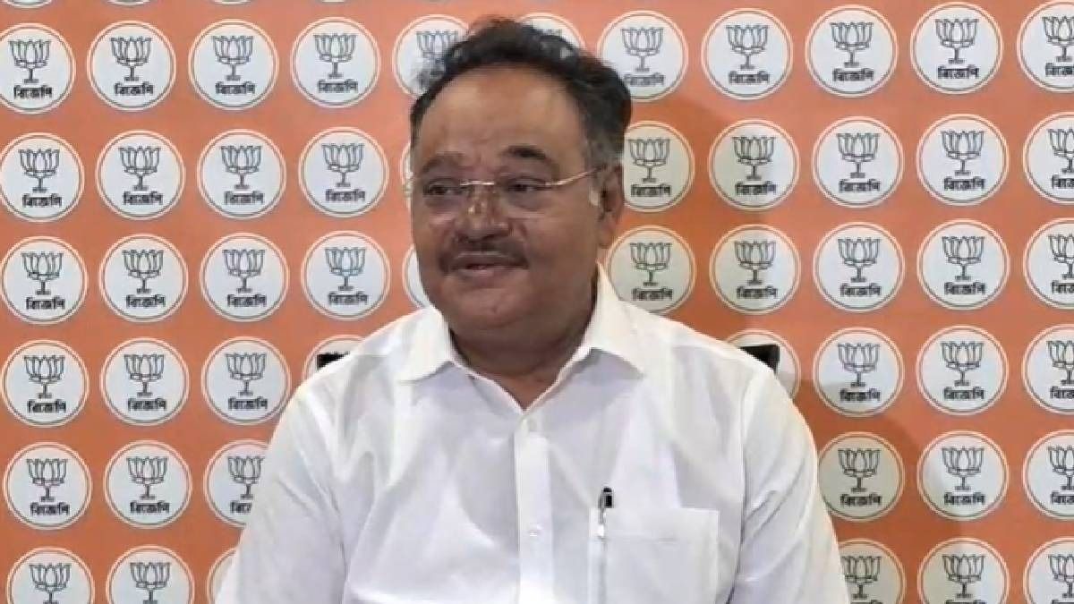  '৬ মাস পর তৃণমূল নামে কোনও রাজনৈতিক দল থাকবে না,' দাবি শমীকের
