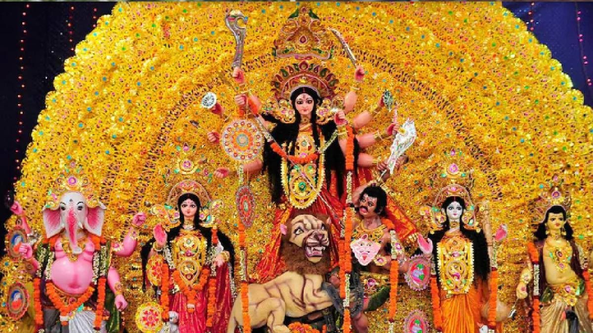 আসানসোলে খুলল বন্ধ দুর্গা মন্দির, এলাকায় উৎসবের মেজাজ