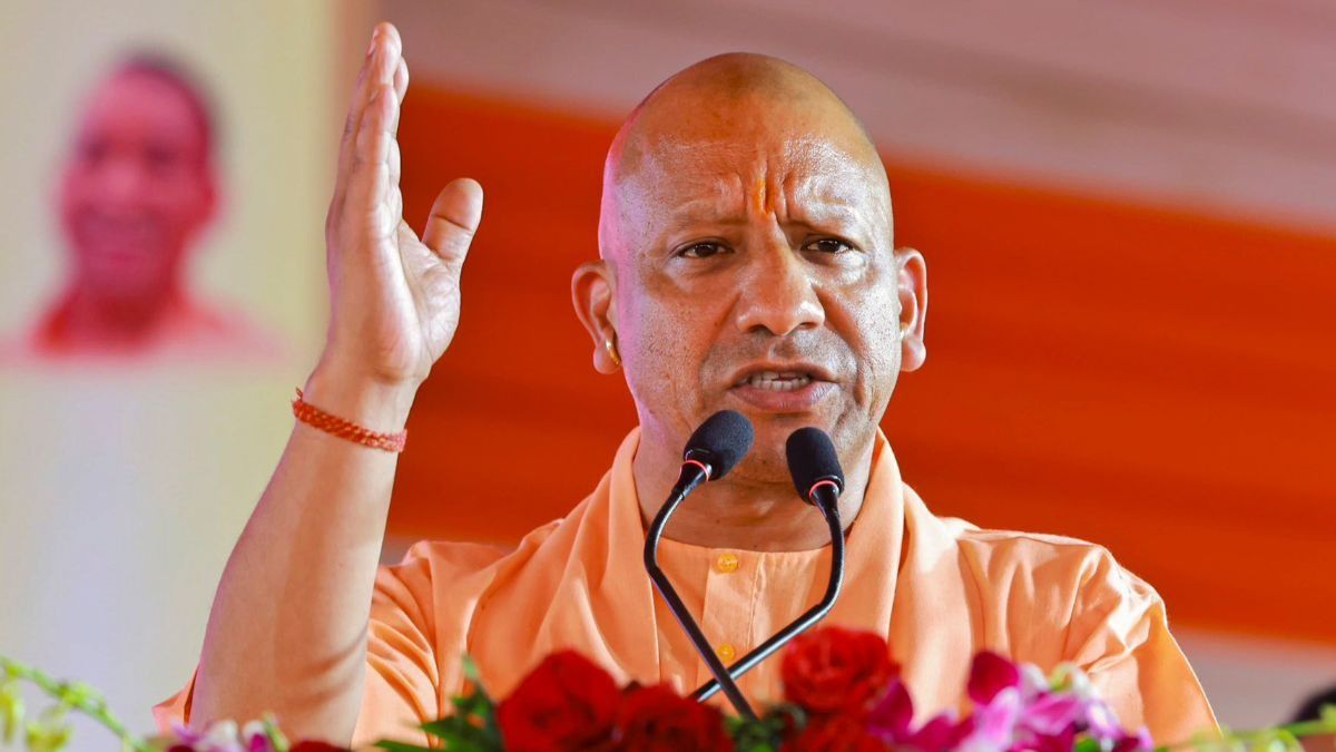 'সনাতন অবমাননাকারীরা নিশ্চিহ্ন হয়ে যাবে’, বাংলায় BJP-র জয়ের পর হুঁশিয়ারি যোগীর