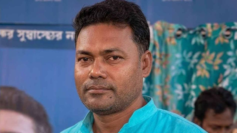 বিমানবন্দরে কার্তুজকাণ্ডে জালে কাউন্সিলর, সাত মাস পর বড় পদক্ষেপ পুলিশের! বিমানবন্দরে কার্তুজকাণ্ডে জালে কাউন্সিলর, সাত মাস পর বড় পদক্ষেপ পুলিশের!