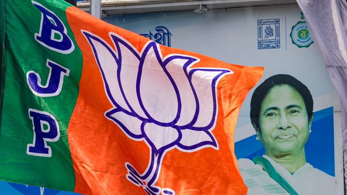 দখল করেছিল TMC, ব্যারাকপুরে সেই অফিস কংগ্রেসকে ফিরিয়ে দিল BJP 