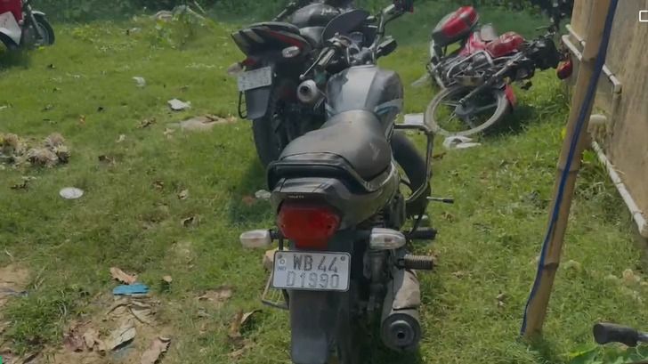 ভুয়ো নম্বর প্লেট, নাকি মালিকানার নথিতে জালিয়াতি? চন্দ্রনাথ খুনের তদন্তে নয়া মোড়