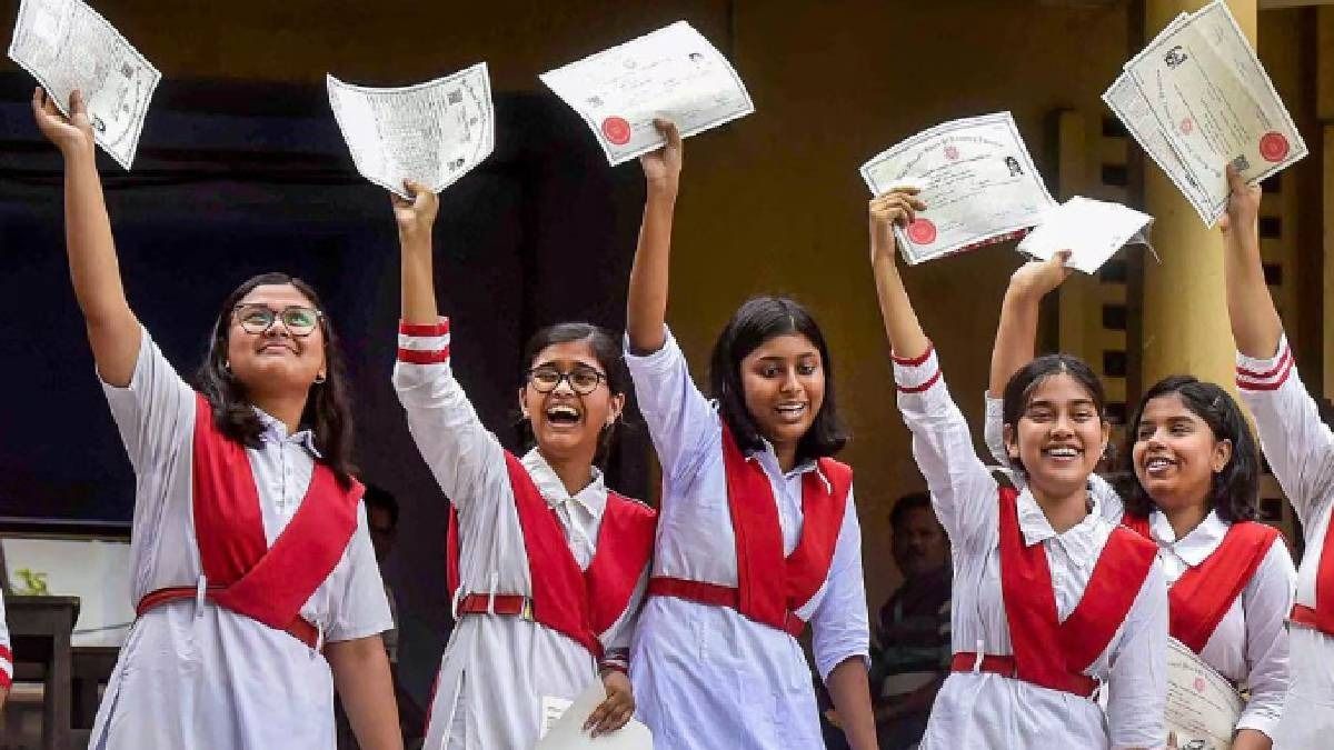 মাধ্যমিকের মার্কশিট কখন পাওয়া যাবে?