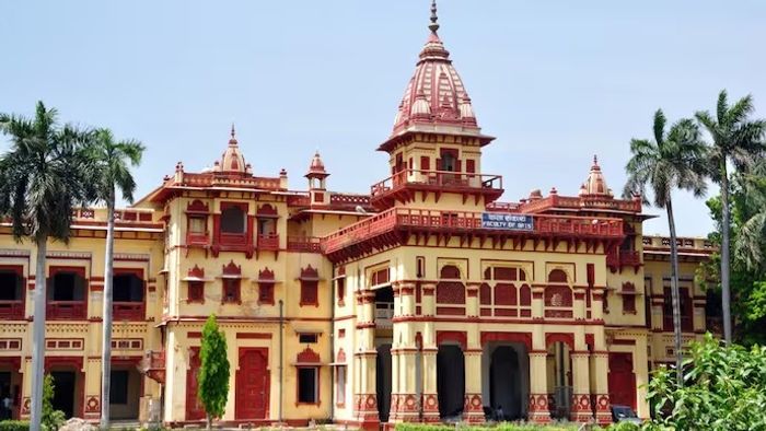 BHU Recruitment Notification: শিক্ষকতা করতে চান? এই বিশ্ববিদ্যালয়ে শূন্যপদে লোক নেওয়ার ঘোষণা, আবেদনের প্রক্রিয়া কী?