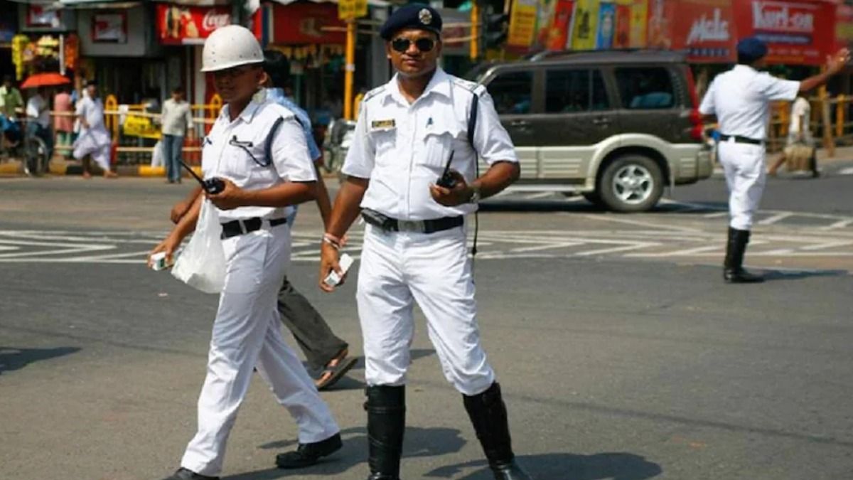 কলকাতার বহু রাস্তায় গাড়ি চলাচল নিয়ন্ত্রণ, শীঘ্রই ব্রিগেডে মুখ্যমন্ত্রী হিসেবে শপথ নেবেন শুভেন্দু
