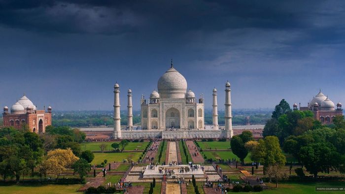 Tajmahal Crowd Control Plan: তাজমহলে যথেচ্ছ পর্যটক নয়