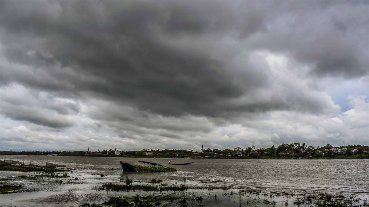 বর্ষার আগমনী বার্তা, বঙ্গোপসাগরে নিম্নচাপ সক্রিয়, একাধিক রাজ্যে ভারী বৃষ্টির সতর্কতা 