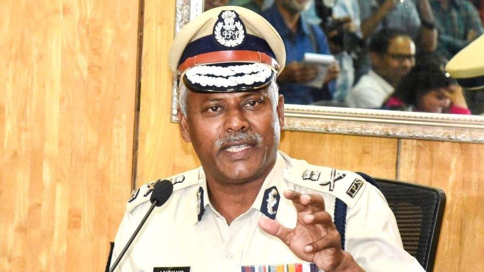 কলকাতায় বাড়ছে বাল্যবিবাহ, ৩০০ পকসো মামলা নিয়ে পুলিশকে কড়া বার্তা নগরপালের কলকাতায় বাড়ছে বাল্যবিবাহ, ৩০০ পকসো মামলা নিয়ে পুলিশকে কড়া বার্তা নগরপালের