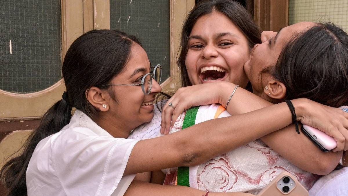 এবারের উচ্চমাধ্যমিকে প্রথম নরেন্দ্রপুরের আদৃত, প্রথম ৫-এ কারা? দেখে নিন