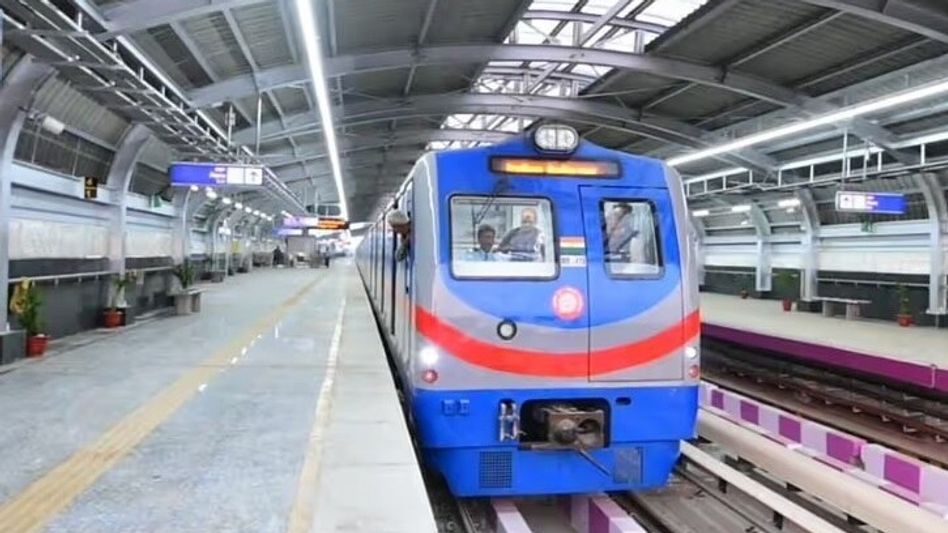 রবিবার থেকে কবি সুভাষ স্টেশন ভাঙা শুরু, গতি পাচ্ছে এতদিন আটকে থাকা ৫ মেট্রো প্রকল্প রবিবার থেকে কবি সুভাষ স্টেশন ভাঙা শুরু, গতি পাচ্ছে এতদিন আটকে থাকা ৫ মেট্রো প্রকল্প